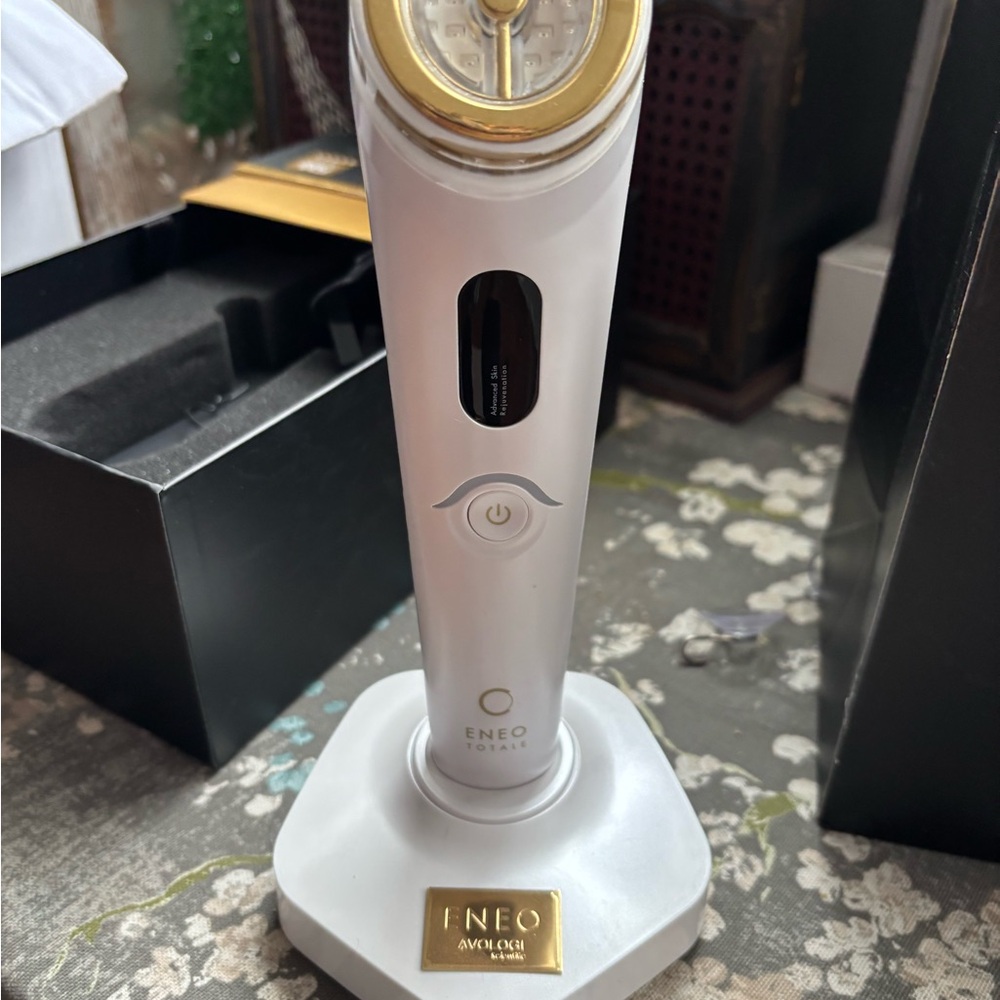 White and Gold Skincare Device